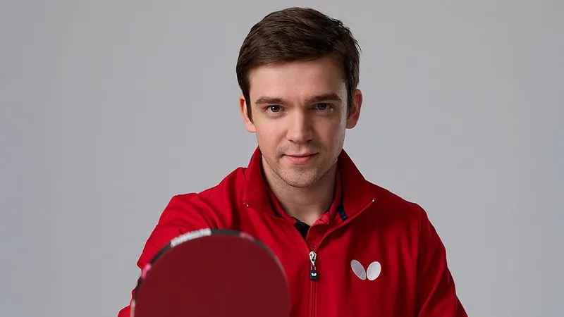 Первая ракетка Казахстана возглавляет чемпионат Германии