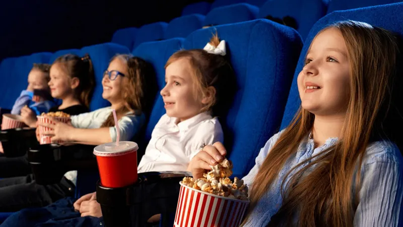 Дети получили ожоги глаз в кинотеатре в российском Абакане