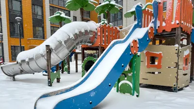 Детская площадка, детские площадки, двор, игровая площадка, игровые площадки, зима, снег, снегопад , сурет - Zakon.kz жаңалық 19.01.2026 15:18