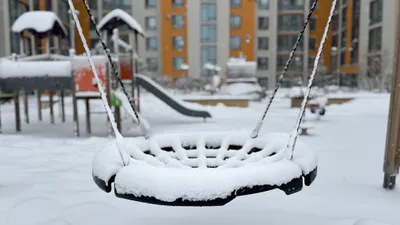 Детская площадка, детские площадки, двор, игровая площадка, игровые площадки, зима, снег, снегопад , фото - Новости Zakon.kz от 17.01.2026 15:11