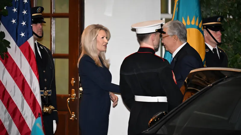 Президент Казахстана прибыл в Белый дом