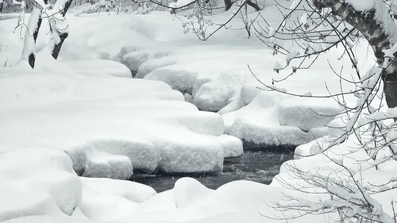 Морозы до -33°C надвигаются на Казахстан: МЧС обратилось с важной информацией