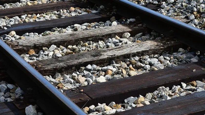 Опасная ситуация в депо Костаная: на станции под вагоном нашли пьяного мужчину