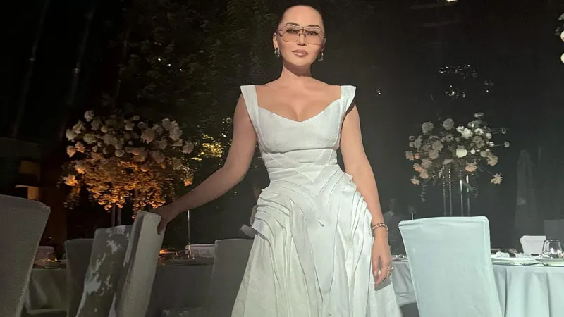 "Этот вечер только для нее": Баян Алагузова с теплотой обратилась к сестре перед важным днем