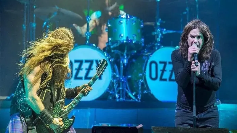 Рок и роскошь: в США выставили на продажу квартиру Оззи Осборна