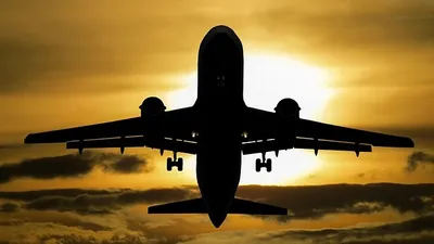 самолет загорелся во время посадки в Австралии, фото - Новости Zakon.kz от 07.11.2025 19:02