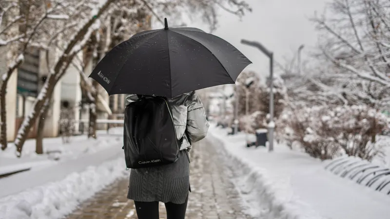 Температурные качели от +13 до -35: подробный прогноз на декабрь в Казахстане