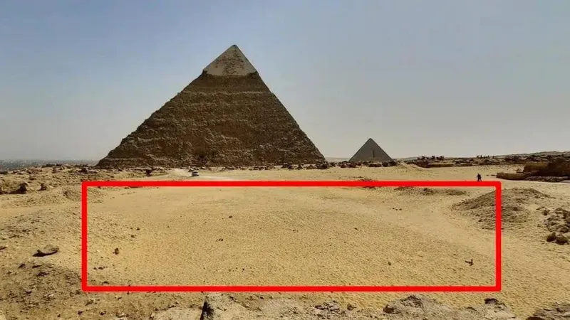 Ученые обнаружили странные подземные находки возле пирамид в Гизе