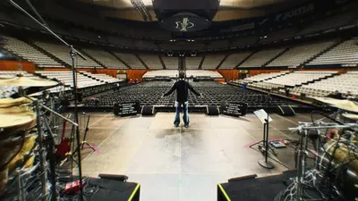 Димаш показал, как отдохнул после сольного концерта в Испании, фото - Новости Zakon.kz от 10.11.2025 22:41