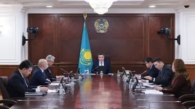 Kazakh Invest, Бектенов, совещание , фото - Новости Zakon.kz от 11.11.2025 18:14