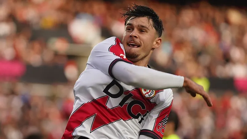 Румынский защитник обогнал Холанда и Винисиуса в рейтинге самого быстрого игрока