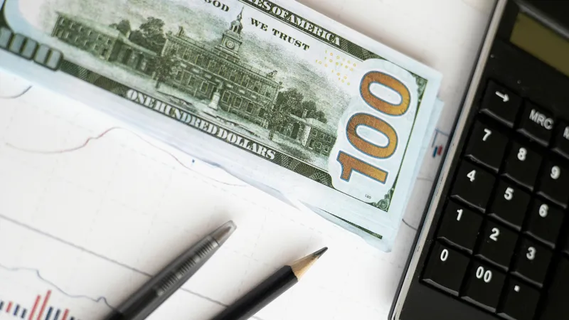 Назван курс доллара к тенге в 2026 году