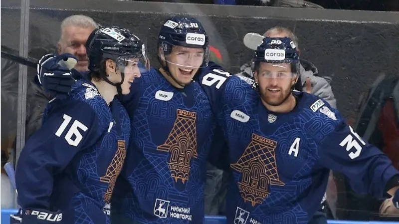 Накал страстей в Усть-Каменогорске: лидеры "Торпедо" и "Номада" устроили бой на льду