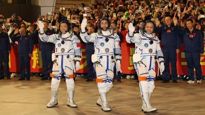 Экипаж Шэньчжоу-20 вернулся на Землю, фото - Новости Zakon.kz от 15.11.2025 03:20