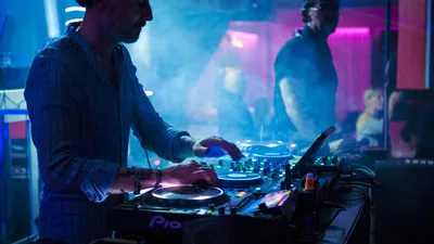 музыкант, клуб, фото - Новости Zakon.kz от 14.11.2025 09:57