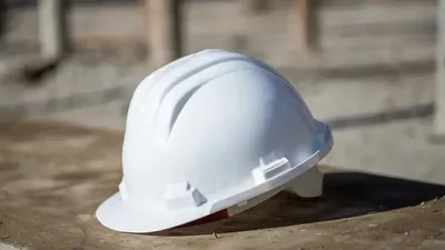 Опасный инцидент на заводе в Аксу: пострадавший в критическом состоянии