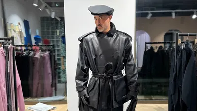 Какие наряды будут в тренде на Новый год – стилист рассказал, как выбрать образ