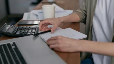 Налоги, пошлины, калькулятор, коммунальные услуги, квитанция, квитанции, налогообложение, налог, платеж, платежи, оплата, коммунальные услуги, коммунальные платежи, коммуналка, квартплата, коммунальный платеж, жилищно-коммунальные услуги, повышение тарифов за коммунальные услуги, долг за коммунальные услуги, задолженность за квартплату, фото - Новости Zakon.kz от 13.01.2026 09:46