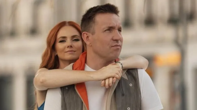 Солистка "Тату" рассказала о муже-миллионере и огромных расходах на Bentley