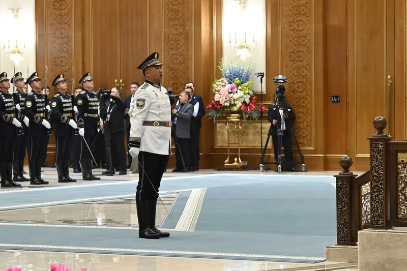 почетный караул в Ташкенте, фото - Новости Zakon.kz от 14.11.2025 16:48
