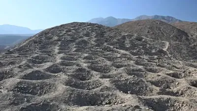 Ямы в горах Перу, фото - Новости Zakon.kz от 16.11.2025 07:40