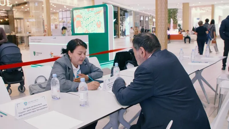 "Закон и порядок": в столице прошла акция "Правовая аптека"