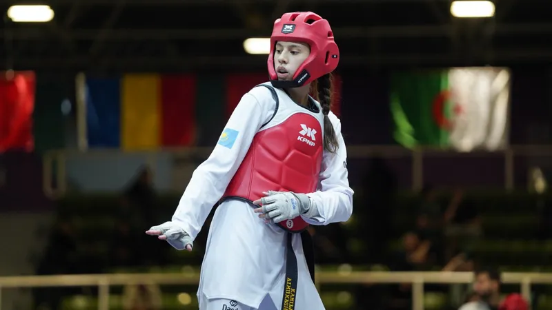 Казахстанская таеквондистка поборется за "бронзу" Исламиады-2025
