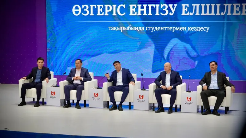 Послы перемен: молодежь Шымкента выступила за Закон и Порядок