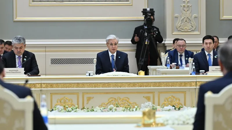 Токаев назвал цель визита в Узбекистан