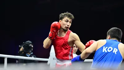 Казахстанский боксер вышел в полуфинал Кубка мира в Индии