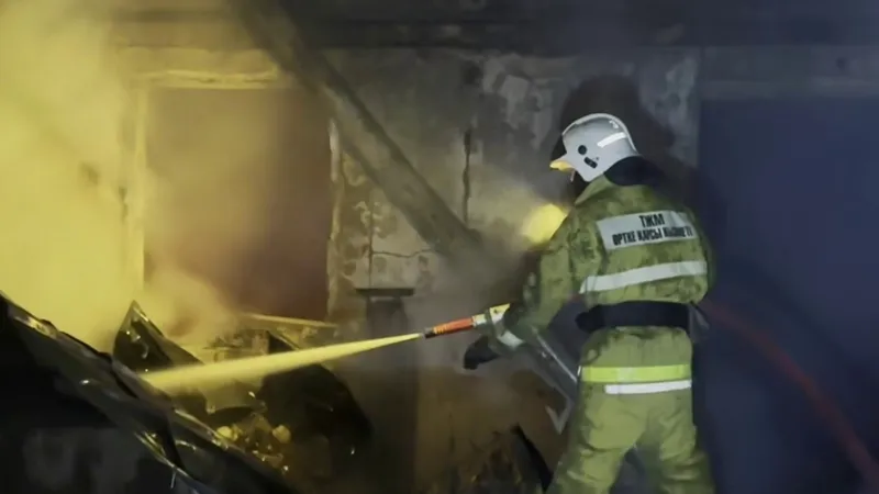 Хлопок газа в трехэтажке: в Алматинской области провели спасательную операцию