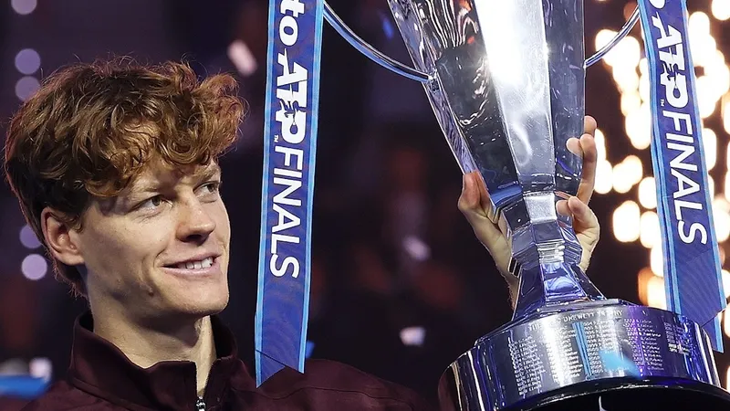 Янник Синнер второй год подряд стал победителем Итогового турнира