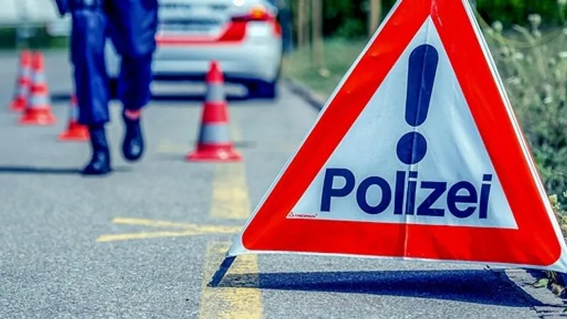 Полицейский сменил пол в документах ради повышения в Германии