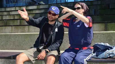 Ержан Алдабергенов и Аружан Джазильбекова, ведущий и актриса, фото - Новости Zakon.kz от 17.11.2025 10:08