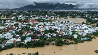 мощное наводнение в Центральном Вьетнаме, фото - Новости Zakon.kz от 20.11.2025 20:49