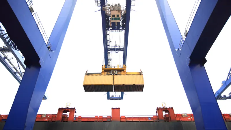 Казахстан строит складские помещения и выходит в логистические лидеры Центральной Азии