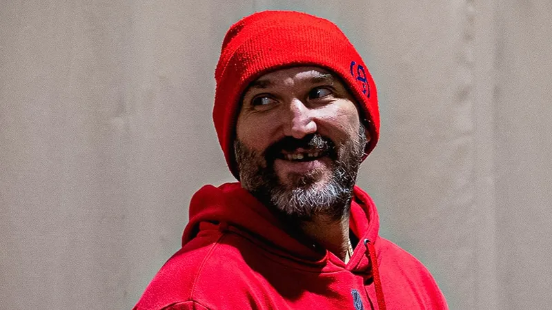 Овечкин оформил первый хет-трик сезона и приблизился к лучшим бомбардирам