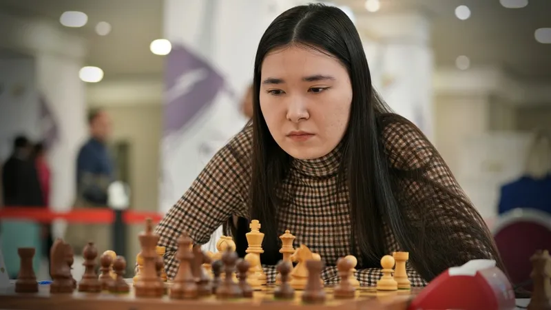 Казахстан разгромил США и пробился в 1/4 финала шахматного КЧМ-2025
