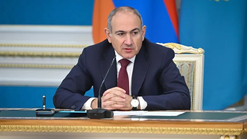 Казахстанцы обрушили комментарии на Instagram Пашиняна после визита в Астану