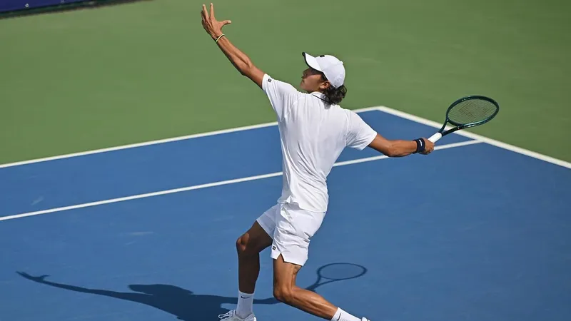 Амир Омарханов завоевал дебютный титул на профессиональном уровне ITF