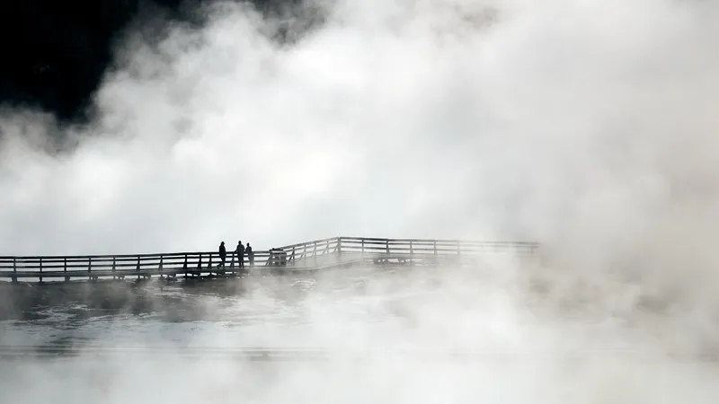 Жителей Астаны и 15 регионов РК предупредили о непогоде
