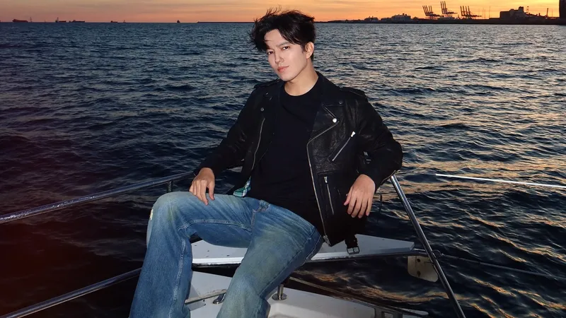 Селфи казахстанки с Димашем в самолете из Алматы в Астану завирусилось в Сети