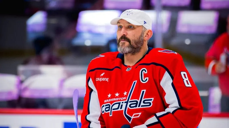 Овечкин помог победить "Вашингтону" и обновил личный рекорд в НХЛ