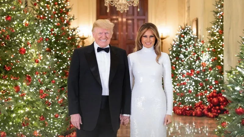 Мелания Трамп официально открыла праздничный сезон