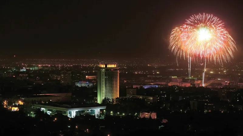 Пиротехника под запретом? МВД предупредило казахстанцев перед Новым годом