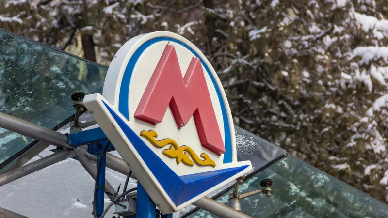 Алматыда жер сілкінісінен кейін метро жұмысы уақытша тоқтатылды