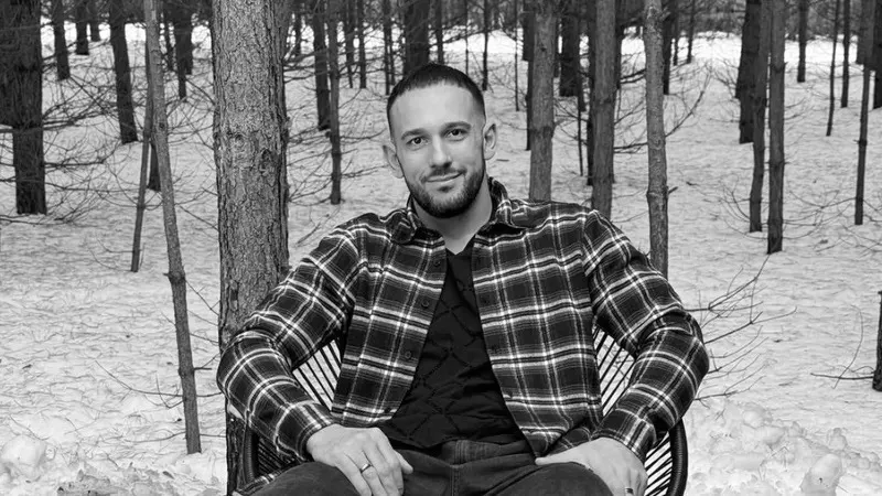 Фитнес-тренер умер после челленджа по набору и снижению веса