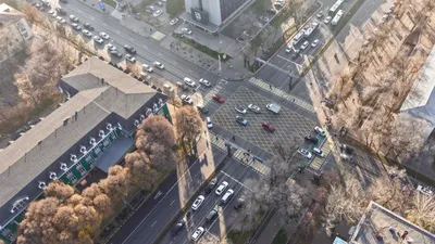 Машина, машины, авто, автомобиль, автомобили, дорога, дороги, транспортное движение, дорожное движение, дорожный трафик, улица, улицы, разметка, разметки, вафельная разметка, вафельные разметки, правила дорожного движения РК, ПДД РК, сурет - Zakon.kz жаңалық 16.04.2026 15:26