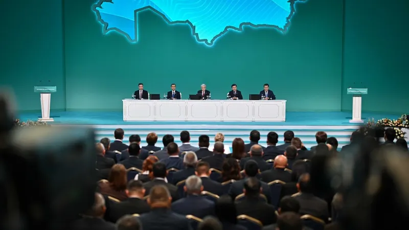 Президент оценил работу выбранных народом акимов