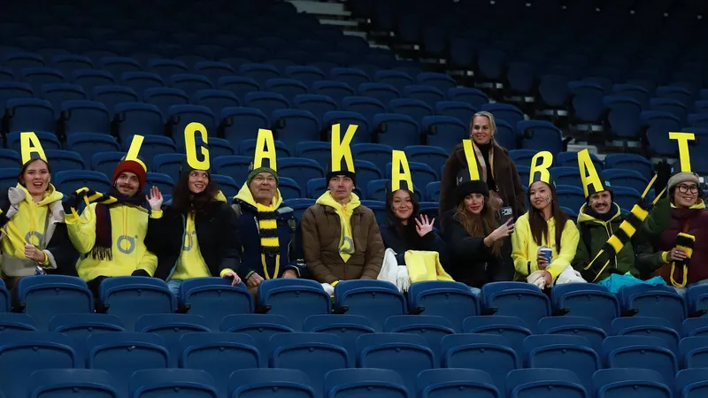 Фанаты "Кайрата" получили подарки в Копенгагене